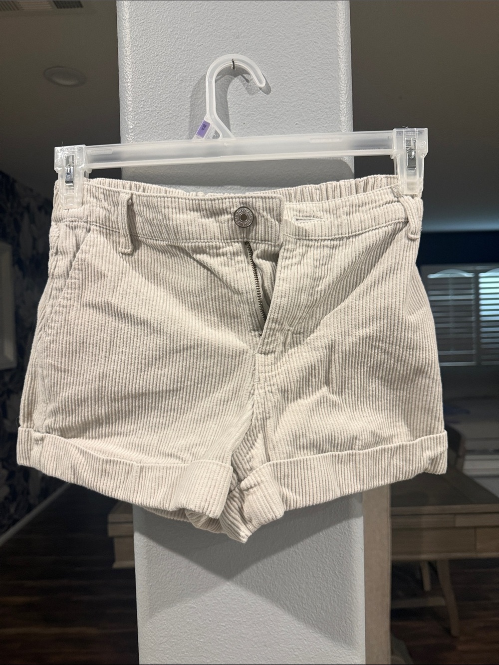 Forever 21 Cream Corduroy Roll-Hem Women's Shorts